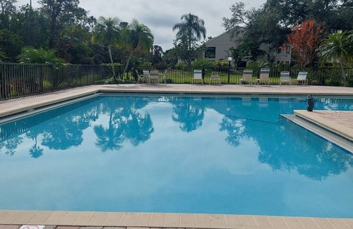 Braden River Condominio | Charming 2-bedroom condo with WiFi, AC in enjoyable Sarasota