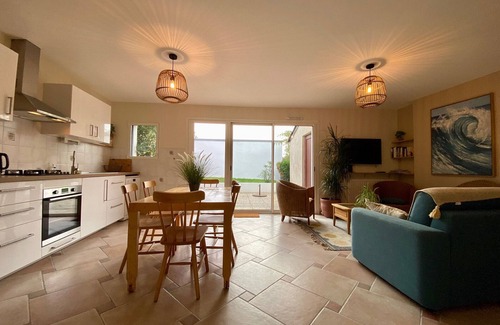 Saille Cabaña | Casa con Terraza, Jardín y WiFi en un Pueblo con Encanto Cerca de Guérande