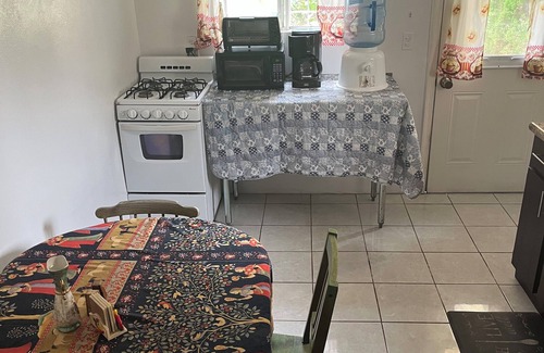 Ensenada Cabaña | Charming 2-bedroom cottage in peaceful Ensenada with WiFi, AC