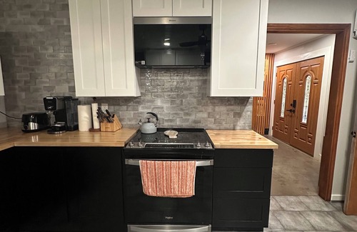 Gallatin Cabaña | Charming 2-bedroom cottage with WiFi, AC in brilliant Gallatin