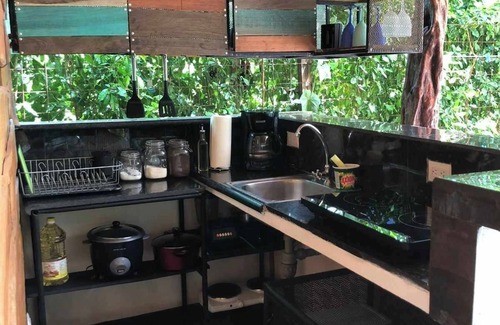 Cantón de Hojancha Cabina | Charming 2-bedroom cabin in beautiful Santa Marta with AC, WiFi