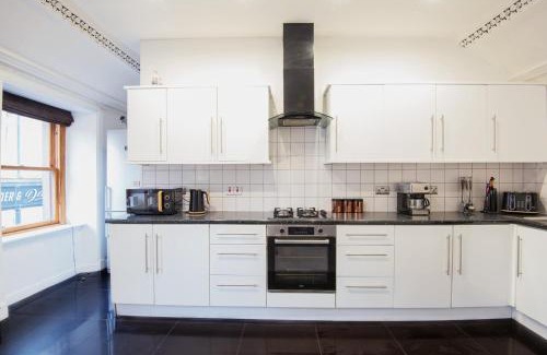 Kirriemuir Apartamento | Charming 2 Bedroom Flat in the Heart of Kirriemuir