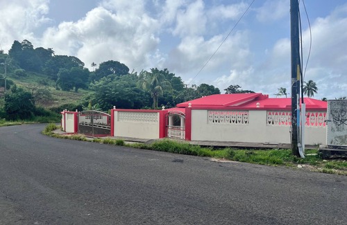 Choiseul Quarter Casa | Charming 2-bedroom house in peaceful Union Vale with AC, WiFi