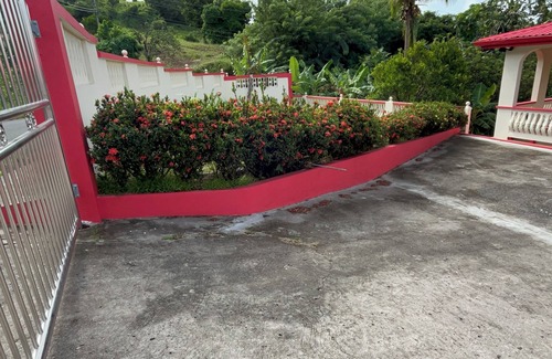 Choiseul Quarter Casa | Charming 2-bedroom house in peaceful Union Vale with AC, WiFi