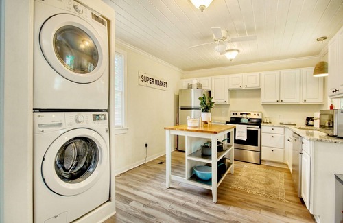 Georgetown Casa | Charming 2-bedroom house in delightful Georgetown with AC, WiFi