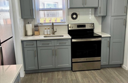 Long Beach Casa | Charming 2-bedroom house in fantastic Long Beach with WiFi