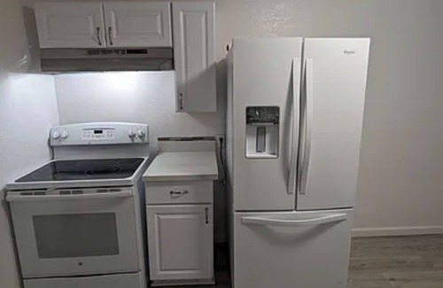 Southeastern Sacramento Casa | Charming 2-bedroom house with WiFi, AC in welcoming Sacramento