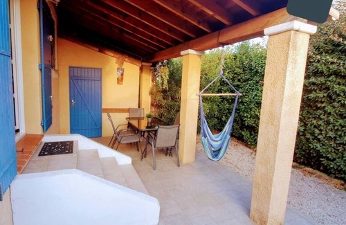 Eyguieres Casa | Charming 2-bedroom house with pool, WiFi, AC in peaceful Eyguières
