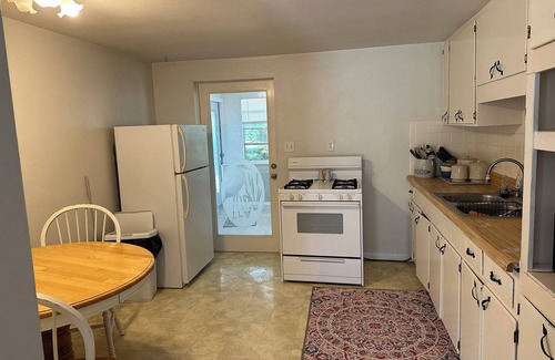 Chassahowitzka Casa | Charming 2-bedroom house with WiFi, AC in enchanting Homosassa