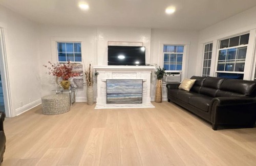 Central San Mateo Casa | Charming 2-bedroom house with WiFi and AC in San Mateo