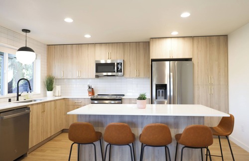 Lincoln Casa | Charming 2-bedroom home close to Vancouver Downtown