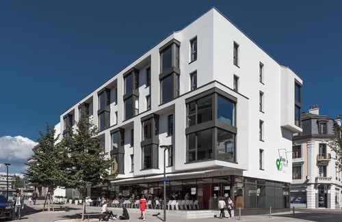 Nyon Casa | Charming 2-bedroom hotel in marvelous Nyon with fitness room, WiFi