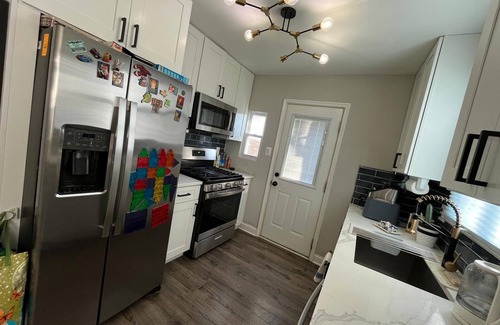 Cheverly Casa | Charming 2 bedroom house, family and pet friendly close to Washington D.C.