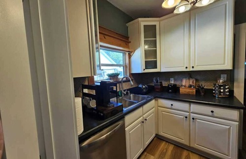 Clermont Casa | Charming 2-bedroom house - Stunning Views of Lake Minneola in Heart of Downtown