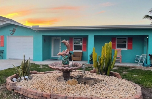 Matlacha Casa | Charming 2-bedroom house with Gulf Access in cool Matlacha