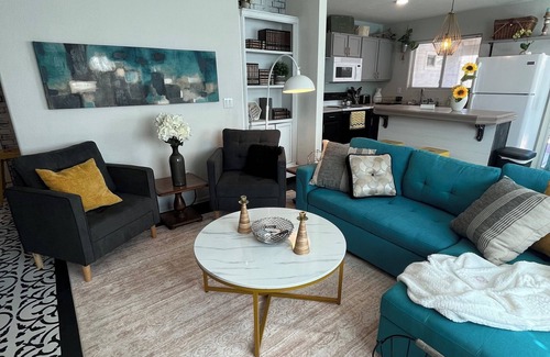 Deer Valley Casa | Charming 2-bedroom house in brilliant Phoenix with AC, WiFi, and more!