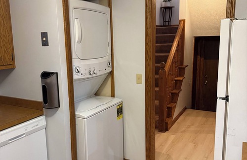 Canton Casa | Charming 2-bedroom house with WiFi, AC in fabulous Canton