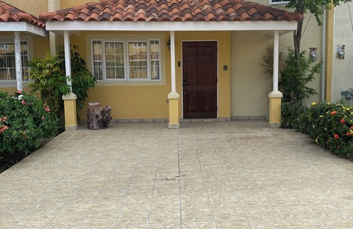 Mango Walk Casa | Charming 2-bedroom townhome with WiFi, AC in beautiful Montego Bay