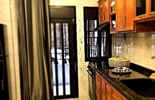 Blat Apartamento | Charming 2-bedroom apartment in Blat Byblos with kitchen, living, dining, TV, AC