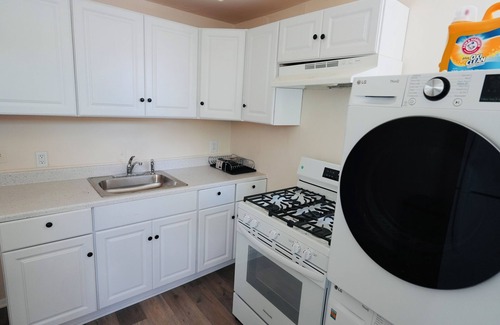 Truxton Circle Casa | Charming 2-bedroom rowhome with WiFi, AC in Downtown Washington