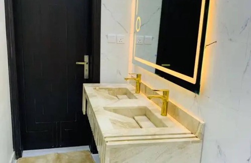 Jeddah Complejo | Charming 2-bedroom resort in lovely Jeddah with swimming pool