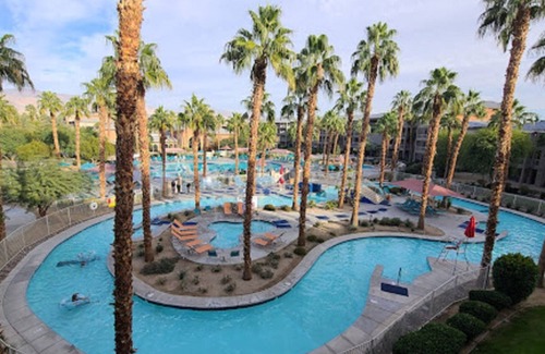 Terra Lago Complejo | Charming 2-bedroom resort in brilliant Indio with AC, fitness room, WiFi