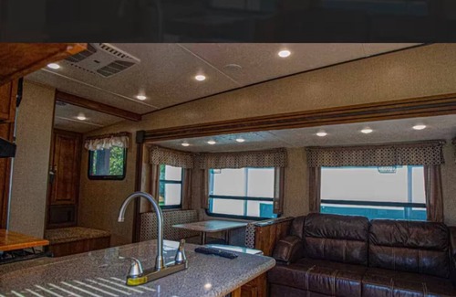 Waco Casa | Charming 2-bedroom RV with AC, WiFi in vibrant Waco, choose resort location