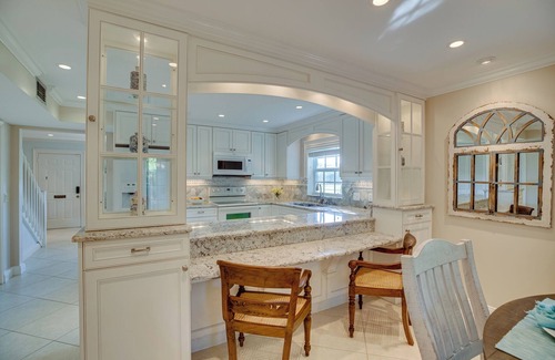 Central Beach Casa | Charming 2-bedroom townhome, two blocks from beach!
