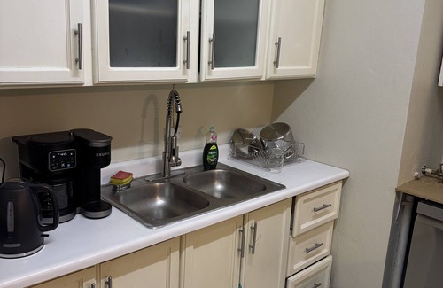 Constant Spring Casa | Charming 2-bedroom townhome in lovely Kingston gated community with AC, WiFi