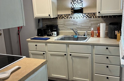 Columbus Casa | Charming 2-bedroom townhome with WiFi, AC in Columbus nearAirport
