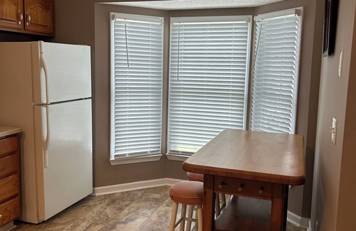 Bristol Casa | Charming 2-bedroom townhome Bristol minutes from local attractions!