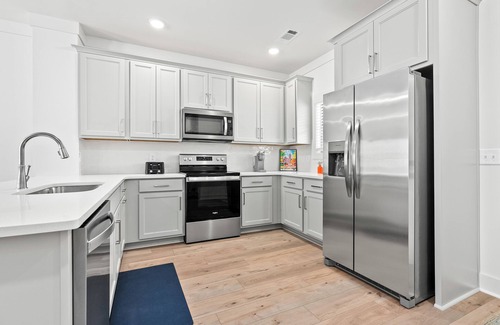 Auburn Casa | Charming 2-bedroom townhome with WiFi, minutes from Auburn University's campus
