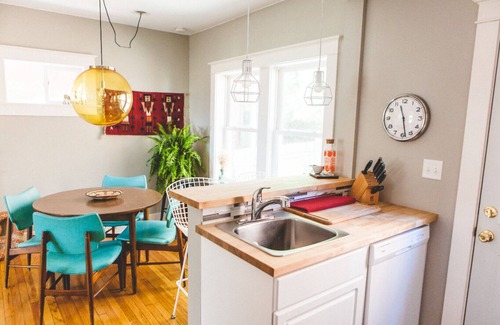 Bemis Park Casa | Charming 2-bedroom townhome in Midtown Omaha