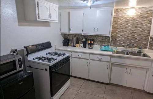 Oildale Apartamento | Charming 2-bedroom apartment in wonderful Bakersfield