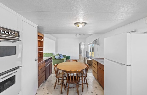 Carson City Casa | Charming 2-bedroom mobile home with WiFi, AC in delightful Carson City