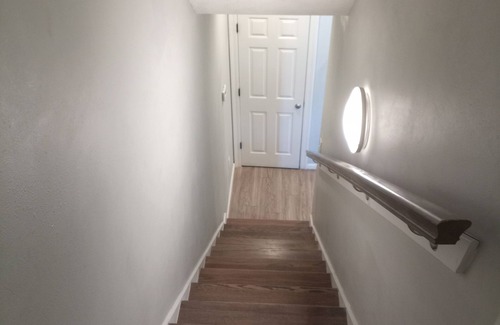 Lake Charles Casa | Charming 2-bedroom townhome with WiFi, AC in tranquil Lake Charles