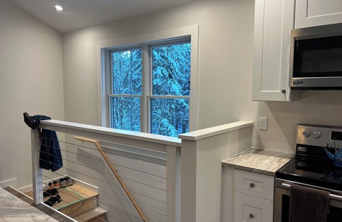 Mount Holly Casa | Charming 2-bedroom house with WiFi, AC in serene Mount Holly