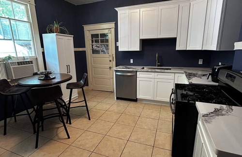 Fairgrounds Casa | Charming 2-bedroom house in fantastic New Orleans