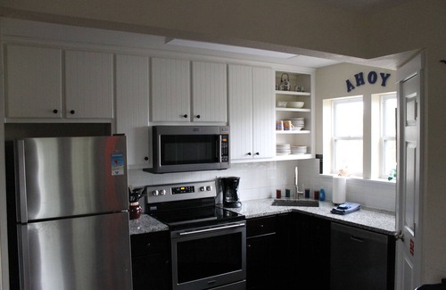 Port St. Joe Cabaña | Charming 2-bedroom cottage with WiFi and AC in Port St. Joe