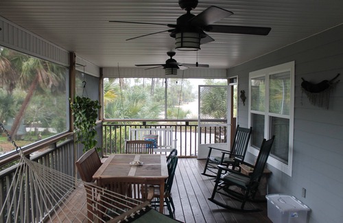 Port St. Joe Cabaña | Charming 2-bedroom cottage with WiFi and AC in Port St. Joe
