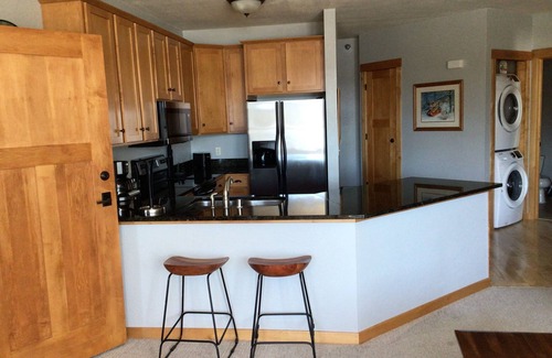 Three Lakes Condominio | Charming 2-bedroom condo with AC, WiFi in superb Three Lakes
