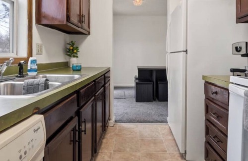 Des Moines Casa | Charming 2 bedrooms with sofa bed townhome wonderful place in Des Moines area