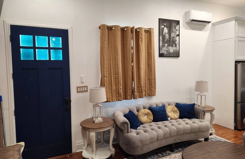 Seventh Ward Cabaña | Charming 2-BR, 2-bath cottage w/ AC, Heat, WiFi and 5 min from French Quarter.