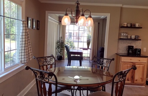 New Bern Cabaña | Charming 2 BR Cottage Near Downtown New Bern w 2.5 BA