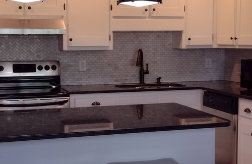 New Bern Cabaña | Charming 2 BR Cottage Near Downtown New Bern w 2.5 BA