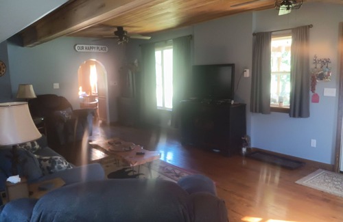 Marienville Casa | Charming 2-bedroom house in lovely Marienville with AC. Close to ATV trails.