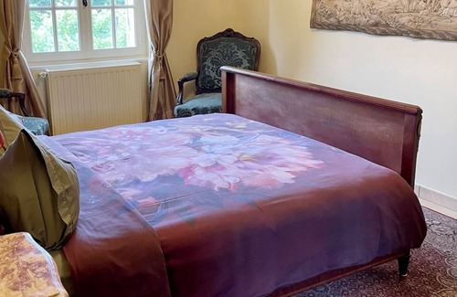 Fougueyrolles Casa | Charming 2-BR in Fougueyrolles: Modern Comfort, Classic Elegance