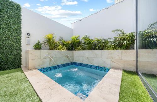 Ponton Apartamento | Charming 2 BR Oasis in Oranjestad by Bocobay