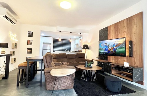 Kweiman Casa | Charming 2BR Townhouse at Ayimensah Park – Tranquil Retreat Near Aburi Mountains