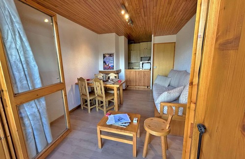 Meribel Apartamento | Apartamento 2 piezas para 5 personas con balcón y vista, cerca de pistas y servicios en Méribel